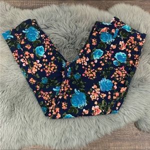 Women’s 2 Merona Classic Stretch Navy Blue Vibrant Floral Ankle Crop Pants